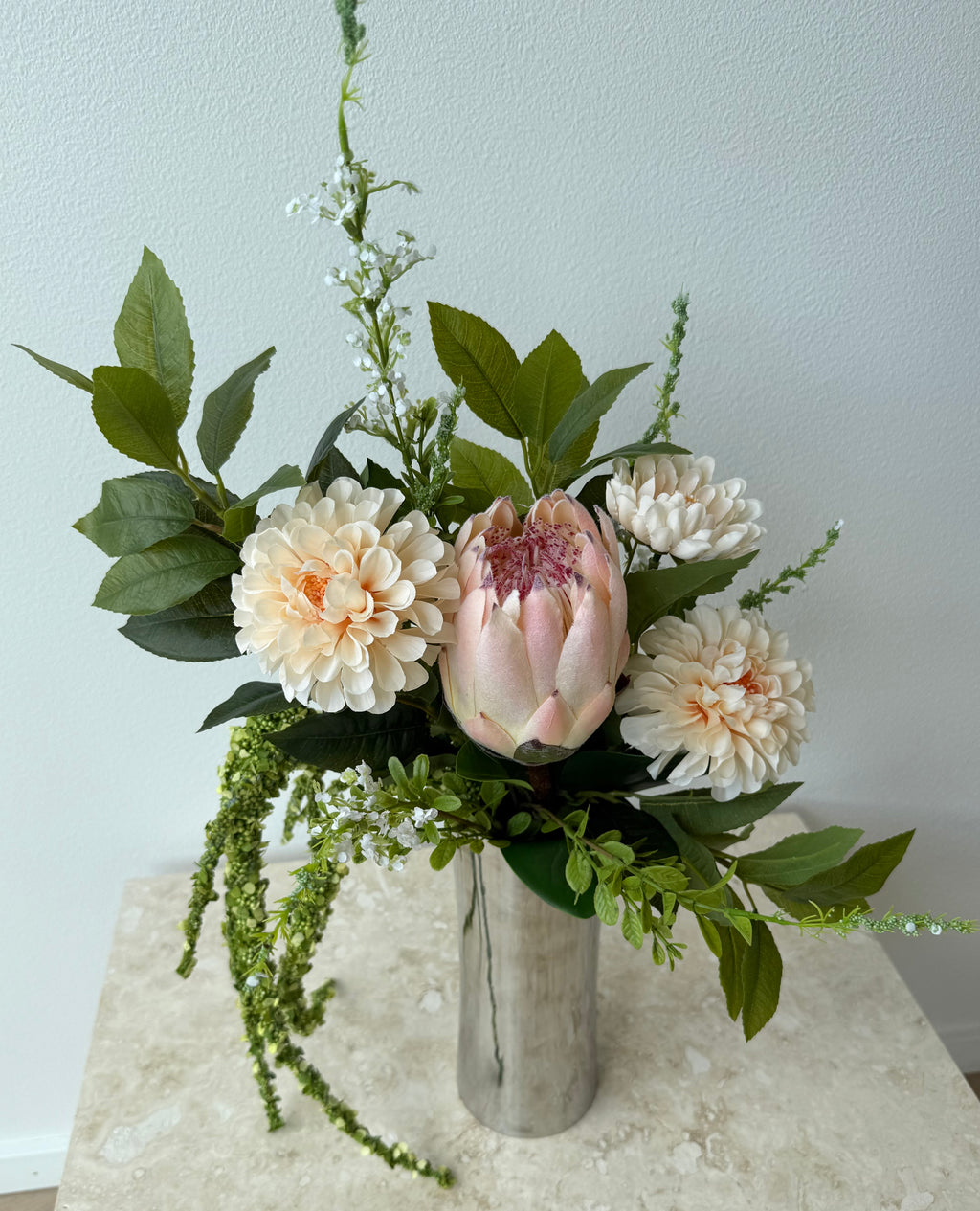 Light protea