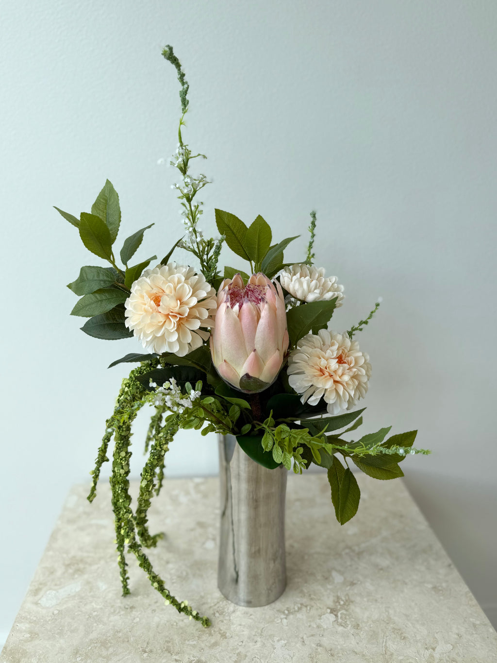 Light protea