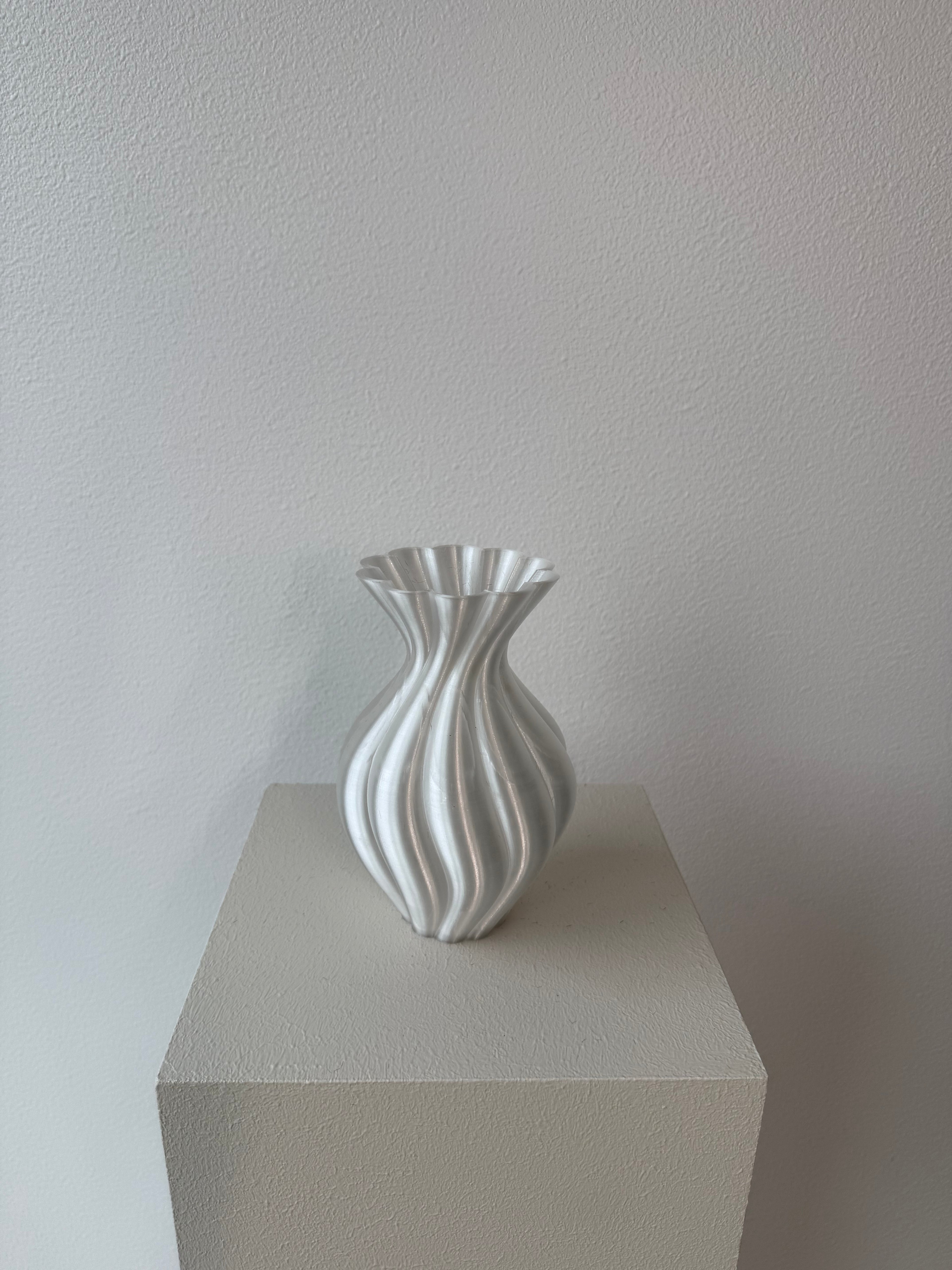 Artificial bloom x Lulu - small